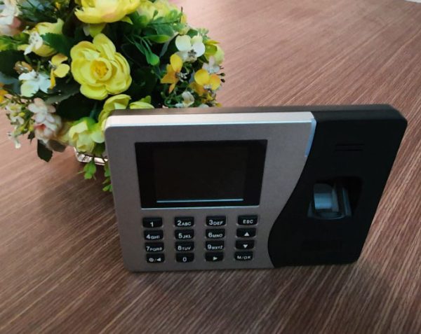 Máy chấm công ZKTECO K14 Pro chính hãng, nhận diện vân tay nhanh, lưu trữ lớn, tối ưu quản lý nhân sự hiệu quả cho văn phòng và nhà máy. 