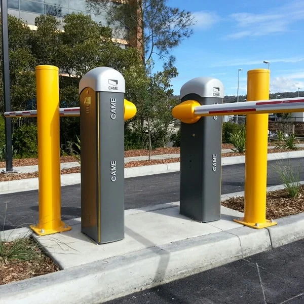 Thiết bị cổng barrier tự động Came Gard8 – Vận hành ổn định, tích hợp hệ thống kiểm soát ra vào.

