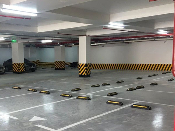 Chặn lùi cao su HQ-750 giúp định vị xe an toàn