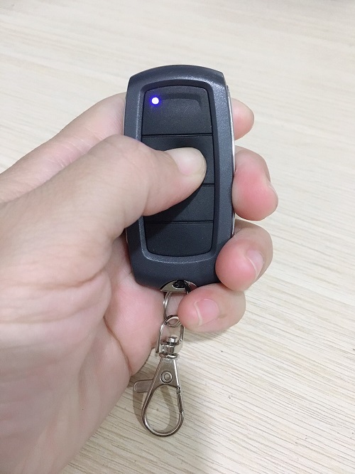 Thiết bị điều khiển từ xa cho barrier tự động BS306 – hỗ trợ kiểm soát ra vào hiệu quả